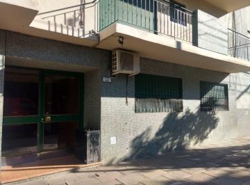 Departamento de 2 ambientes, Liniers · Departamento de 2 Ambientes C/ Patio