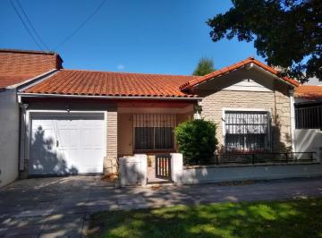 Casa · 240m² · 7 Ambientes · 3 Cocheras · Casa - Lomas de Zamora Oeste