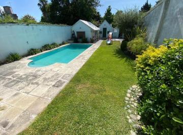 KNK-KNK-3122_2 · Casa 5 Ambientes Piscina Cocheras Escucha Oferta