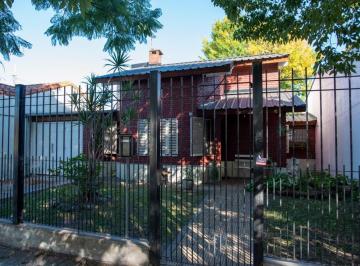 Casa de 4 ambientes, Morón · Chalet 4 Ambientes, Altos de Castelar