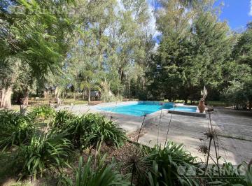 Casa · 6200m² · 3 Casas y Pileta en Parada Robles