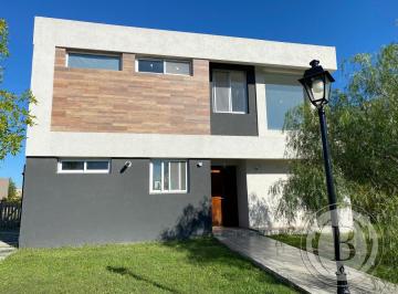 Casa de 4 ambientes, Tigre · Bustamante Prop San Gabriel 11272 Casa Venta Villanueva Tigre