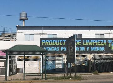 Local comercial de 6 ambientes, Almirante Brown · 4 Locales C/ Casa en Planta Alta