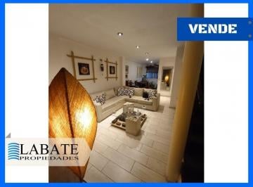 Casa de 4 ambientes, Vicente López · Dúplex de 4 Ambientes en Venta en Carapachay.