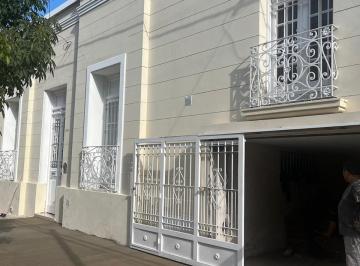 Casa de 4 ambientes, Córdoba · Alquilo Casa 2 Dorm Alta Cordoba - Patio Pileta y Cochera.