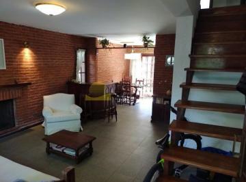 Departamento · 60m² · 4 Ambientes · Triplex en Venta Valle Fertil y Merluza