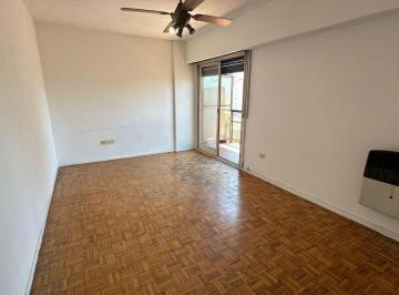 Departamento · 52m² · 3 Ambientes · 3 Ambientes Amplios Al Frente con Balcon