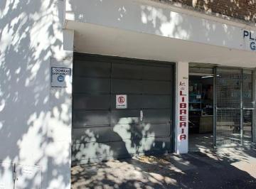 Garage · 15m² · 1 Cochera · Excelente Cochera S/cubierta con Porton Automatico