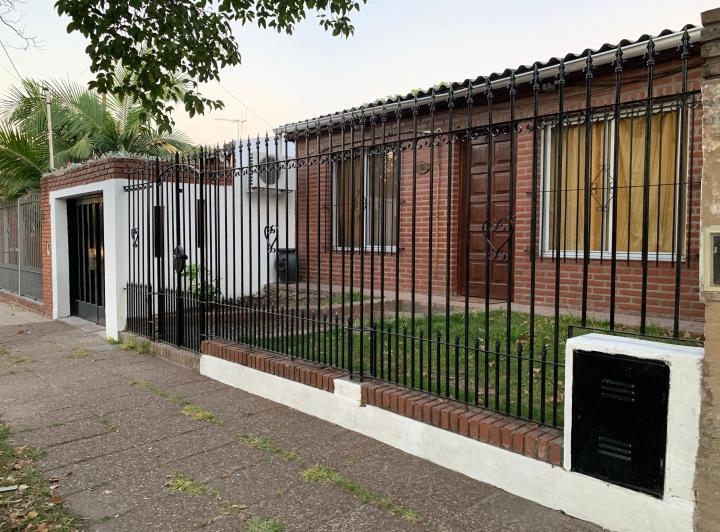 Casa · 1m² · 3 Ambientes · 1 Cochera