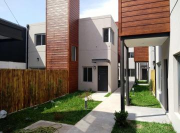 Departamento · 67m² · 3 Ambientes · Venta de Duplex 3 Ambientes en Condominio en Ituzaingo
