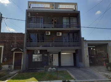 Departamento de 2 ambientes, Lomas de Zamora · Departamento 2 Amb con Cochera en Venta