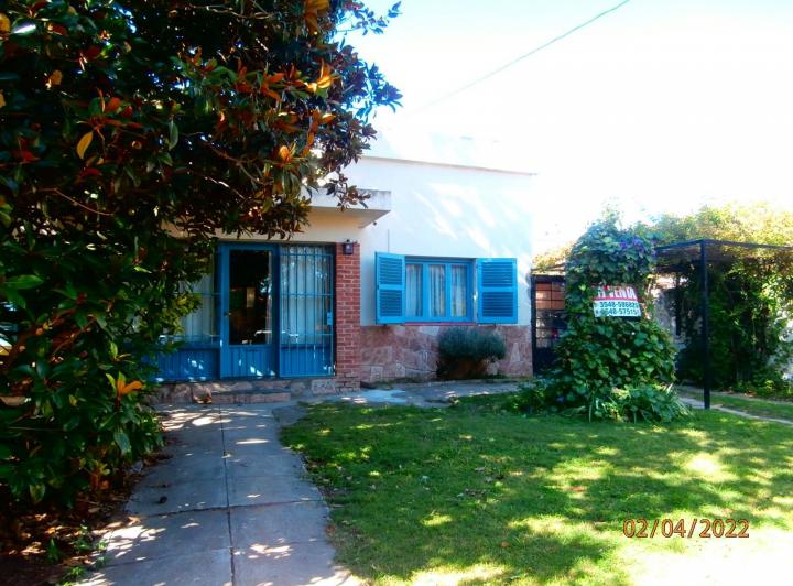 Casa · 280m² · 8 Ambientes · 1 Cochera