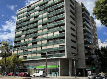 Local comercial · 230m² · Importante Local Comercial con Gran Frente