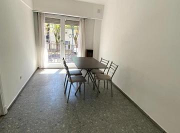 Departamento · 75m² · 5 Ambientes · Amplio 5 Ambientes en El Corazon de La Ciudad