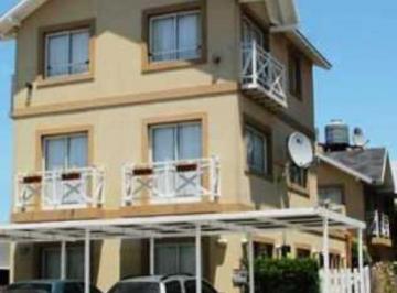 Departamento de 10 ambientes, Ostende · Departamentos y Duplex a m de La Playa de Pinamar/ Mar de Ostende.