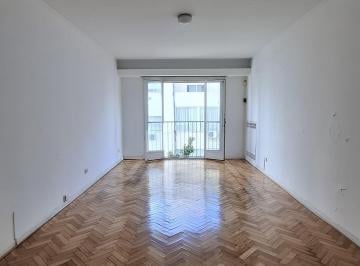 Departamento de 3 ambientes, Recoleta · Mt Alvear y Pueyrredon - 3 Ambientes C Dependecia - Contra Frente - 80 m²