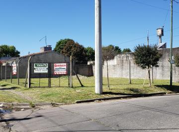 Terreno , Hurlingham · Lote en Esquina