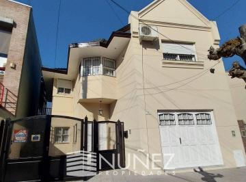 ANC-ANC-69_2 · Venta Casa 4 Ambientes Bernal