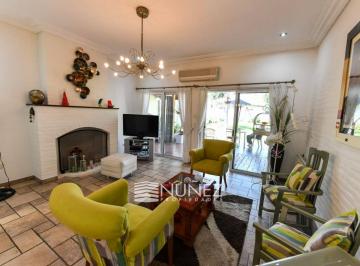 ANC-ANC-110_2 · Venta Casa 3 Ambientes Quilmes