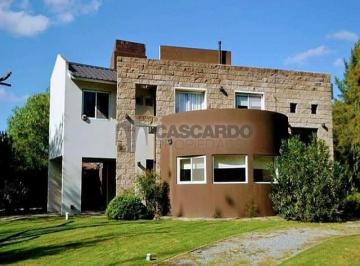 Casa de 4 ambientes, San Vicente · Casa de 4 Ambientes con Piscina en El Lauquen Club de Campo