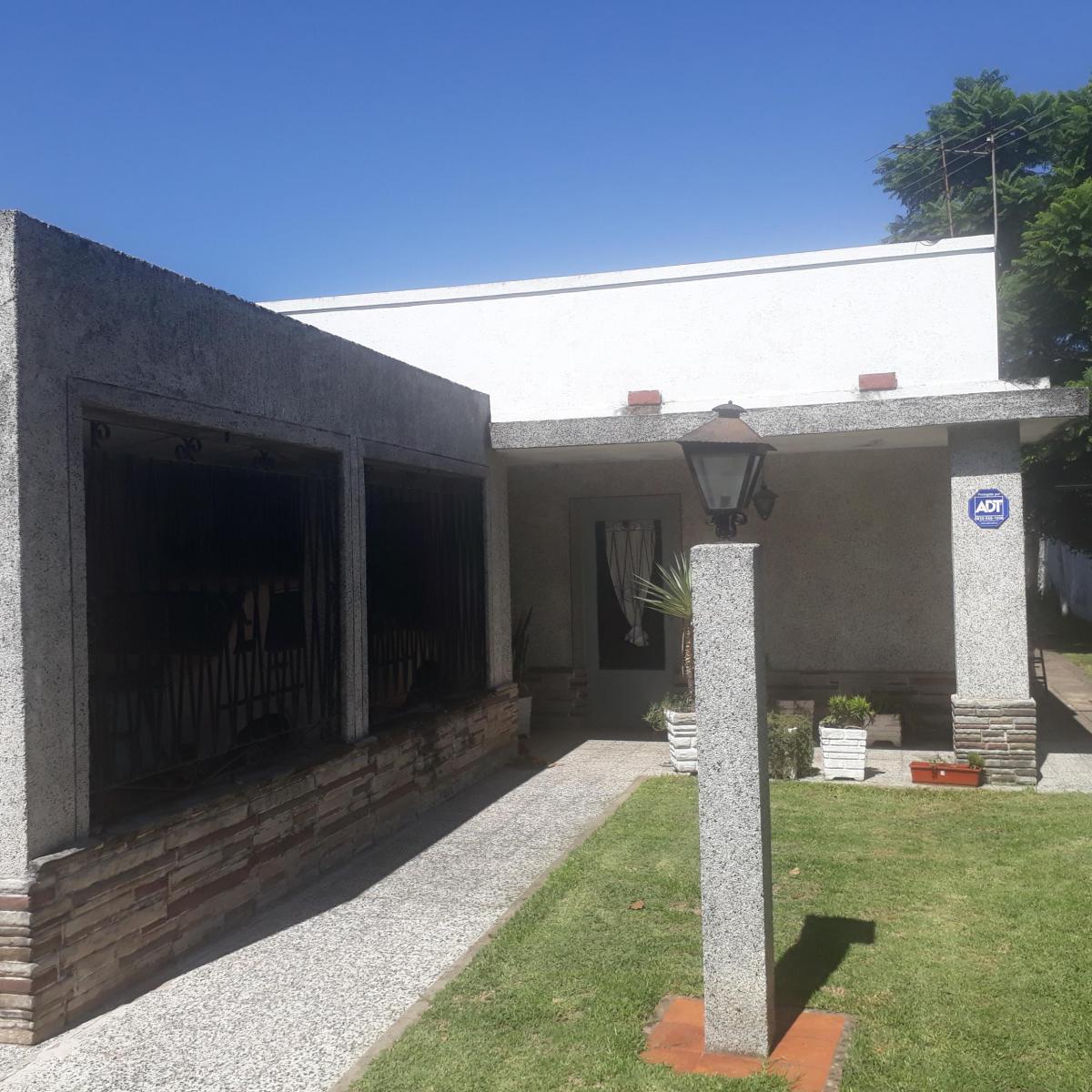 Juan Bautista Alberdi 2000