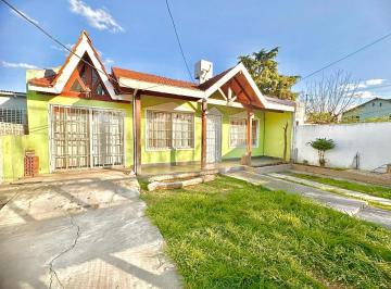 Casa de 4 ambientes, Malvinas Argentinas · Chalet Moderno, en Dos Plantas, Malvinas Argentinas