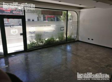 Local comercial · 122m² · 4 Ambientes · Venta. Local con Sotano y Patio. Av J. B. Justo 3800. Paternal