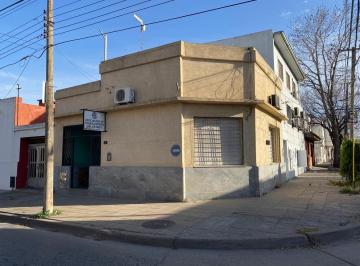 Casa · 90m² · 3 Ambientes · Ideal Para Vivienda, Oficina o Consultorios