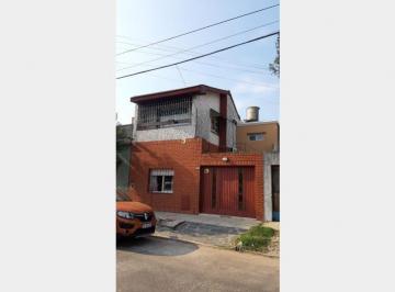 PH de 3 ambientes, La Matanza · PH con Dos Propiedades de 2 Ambientes con Cochera Descubierta