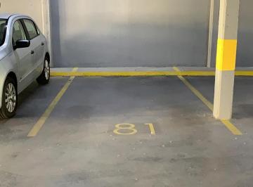 Garage , Villa Urquiza · Cocheras Cubiertas en Villa Urquiza - Edificio de Categoría