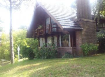 Casa · 180ha · 4 Ambientes · 2 Cocheras · Frente Al Golf, Vista Inmejorable, Cul de Sac