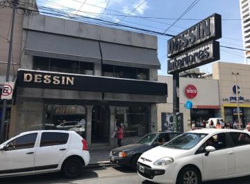 Local comercial · 888m² · Santilli - Av Meeks 240 - Local - Lomas de Zamora Oeste