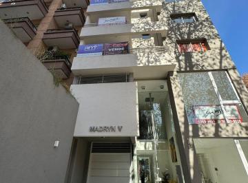 Departamento de 2 ambientes, Lanús · En Venta Semipisos 2 Amb en Edif. Fte C/ Balcon y Coch. Opcionales en Lanus o