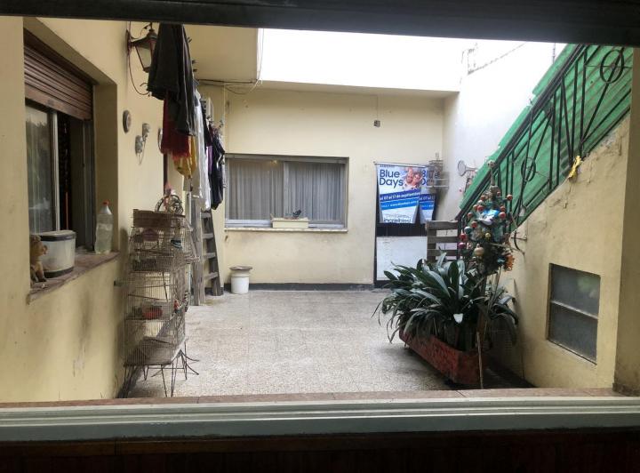 Casa · 200m² · 6 Ambientes · 1 Cochera