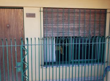 Casa de 4 ambientes, La Plata · Casa con 2 Dorm. y 210 m² en Venta en San Carlos