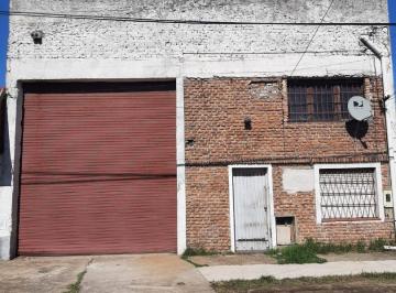 Bodega-Galpón · 482m² · Galpón con Entrepiso y Oficina