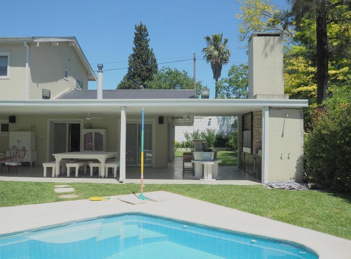 Casa · 190m² · 5 Ambientes · 1 Cochera