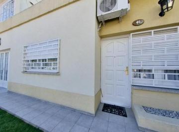 Casa de 6 ambientes, Lomas de Zamora · Casa - Llavallol