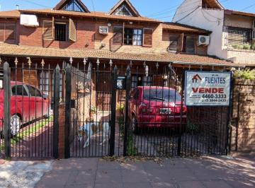 Casa de 4 ambientes, Morón · En Venta - Triplex 4 Ambientes Haedo