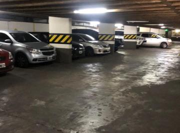 Garage · 12m² · Cochera en Excelente Ubicación.