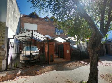 PH de 4 ambientes, Monte Castro · Triplex Lateral 108 m² Living, Comedor, 2 Baños, Cocina, Patio, 3 Dor