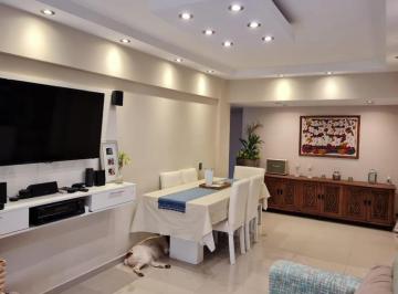 Departamento · 73m² · 3 Ambientes · 1 Cochera · Departamento en Venta en Adrogué, Almirante Brown