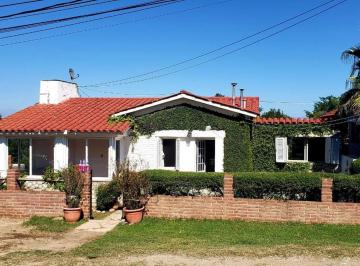 Casa · 200m² · Venta de Casa en Santa Rosa de Calamuchita