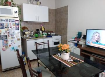 Departamento de 3 ambientes, La Matanza · Excelente Departamento 2 1/2 Amb, P. Baja C/ Fte con Patio.