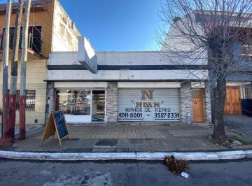 Casa de 4 ambientes, Lanús · Casa con Dos Locales Sobre Lote de 10 X 32 Ideal Inversor