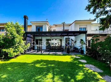 Casa de 5 ambientes, Morón · Preciosa Casa en Castelar Norte