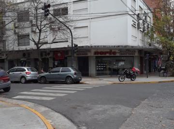 Oficina comercial de 1 ambiente, Villa Urquiza · Oficina Comercial 23 m a Una Cuadra Estación Subte y Tren