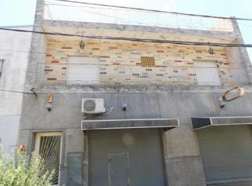 GEP-GEP-1264_2 · Casa en 2 Plantas con Local Comercial