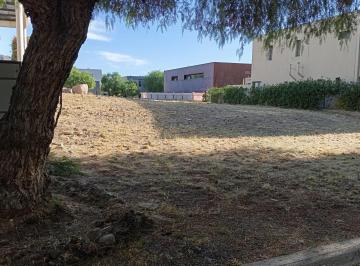 Terreno , Ciudad de Mendoza · Cl Vende en B°dalvian Lote de 450 m² con Derecho a Piscina