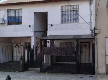 PH · 40m² · 2 Ambientes - BERARDI PROPIEDADES · PH 2 Amb Pb con Cochera y Patio - Ladines Al 3500